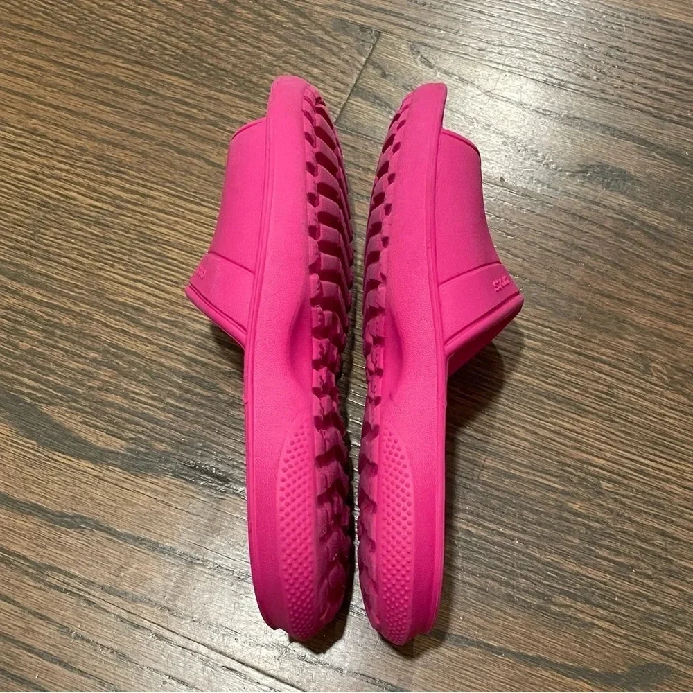 Crocs Iconic Confort Slip-On Hot Pink Sandals Toddlers 13